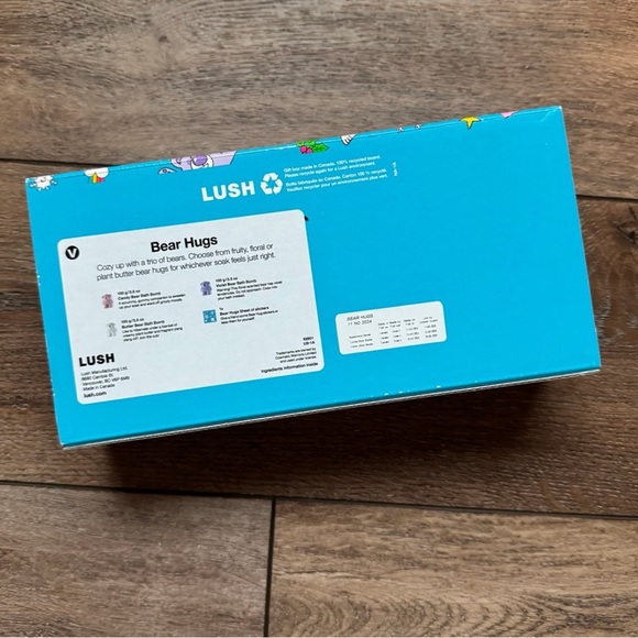 Lush Gift Set - Picture 3 of 5